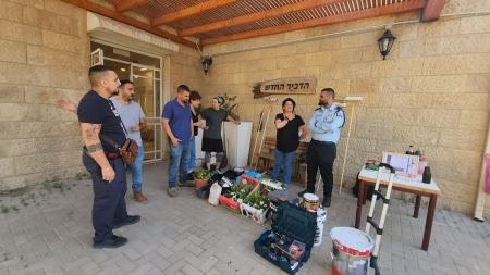 شرطة القدس تنظم نشاطا في مدرسة " دڤير هحاداش"المختلطة